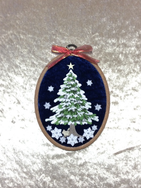 刺繍のクリスマスツリー『森のクリスマス』 - TinySpring - BOOTH