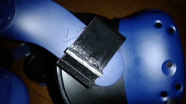 VivePro用バナナ式マイクホルダーアタッチメント
