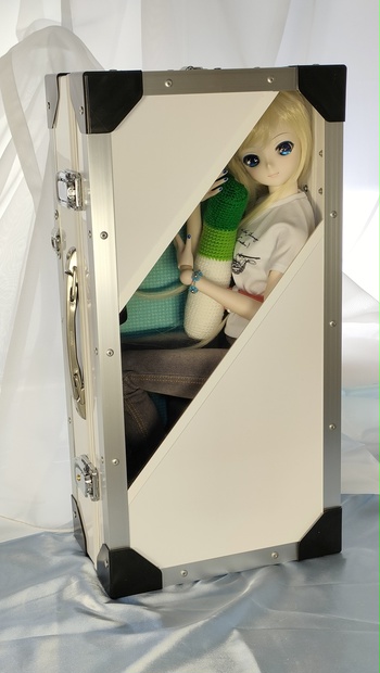 ドール&ドールケース 63bba3eb-6a47-4a5d-ab09-