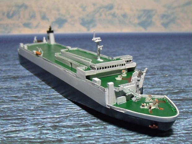 内航貨物船「130000GT型RORO貨物船」1/700《商船/客船 10
