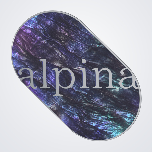 alpinaSTUDIOブランドロゴバッジ（開発支援版同梱アイテム）