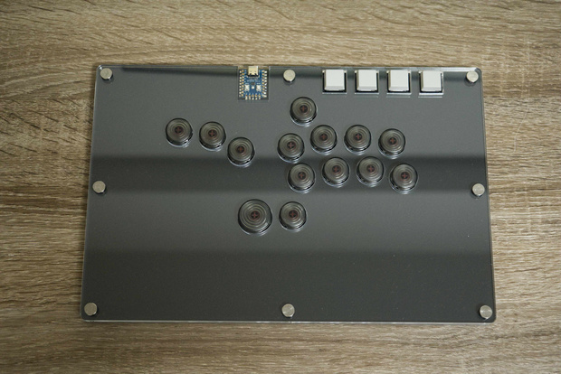 薄型レバーレスコントローラー