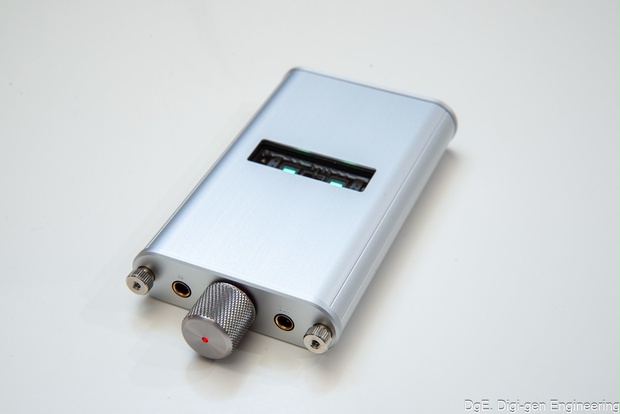 MUSES72323 電子ボリューム Nutubeヘッドホンアンプ 4.4mm 5極入出力「DGEHPA-B01」