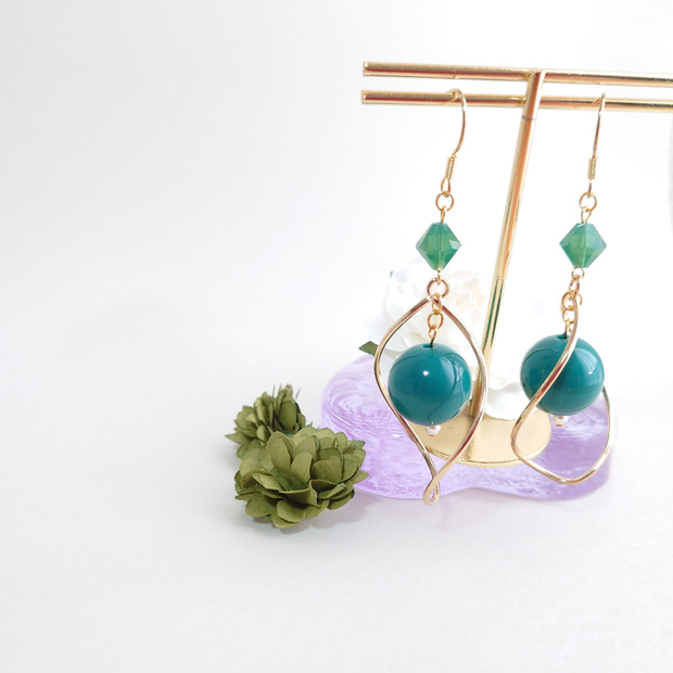 【ピアス】Growthイメージのピアス