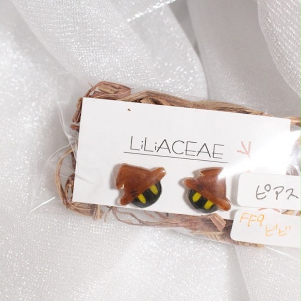 Ff9 ビビ プチピアス Liliaceae Booth