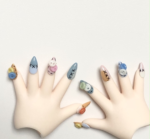 匿名発送ドール用ボタンデザインネイルチップ - Doll-NAILなぎの木