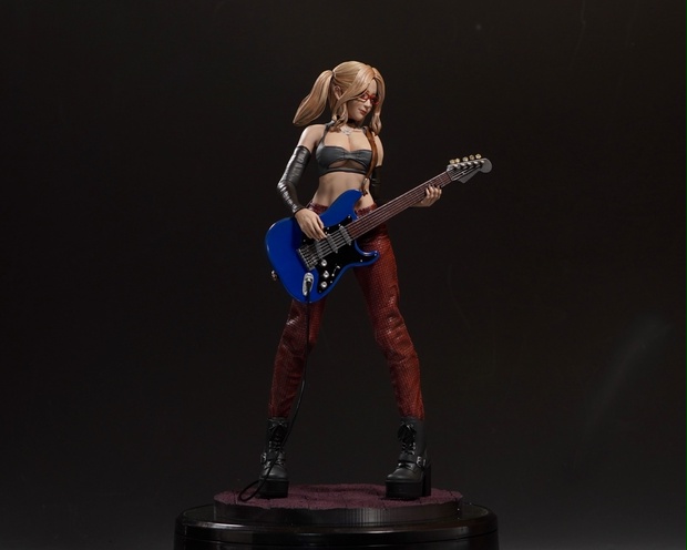 1/6スケール 未組み立てガレージキット「Electric Muse 2015」 - 油肉