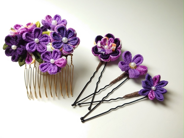 つまみ細工の髪飾りミニコームとＵピンのセット(紫系