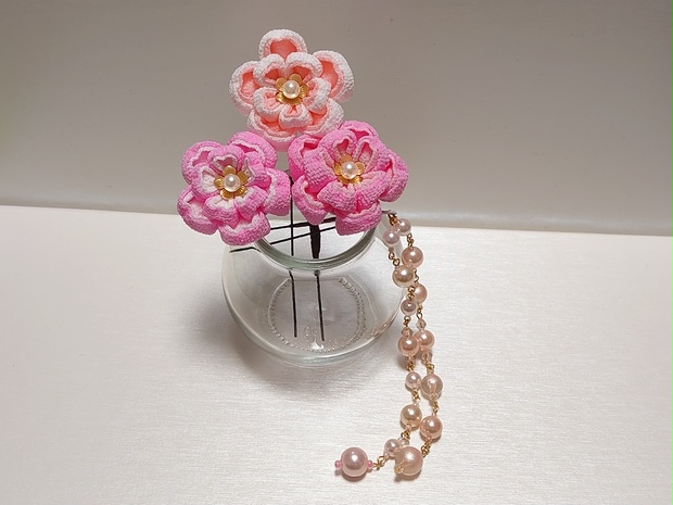 つまみ細工の桜の髪飾り - hinatanokaori - BOOTH