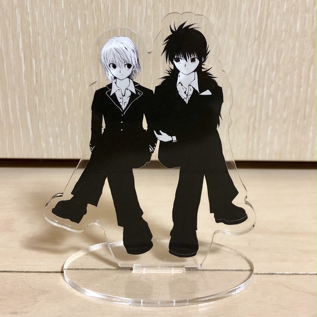 クラピカ　まとめ売り　アクスタ　タペストリー　デカキー Amazon.co.jp: ハンターハンター クラピカ デカアクリルスタンド