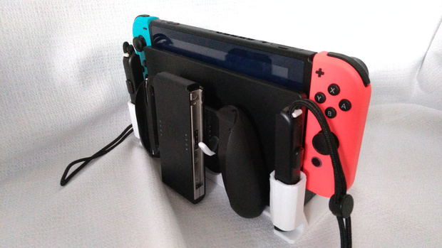 Nintendo Switch付属品ホルダー