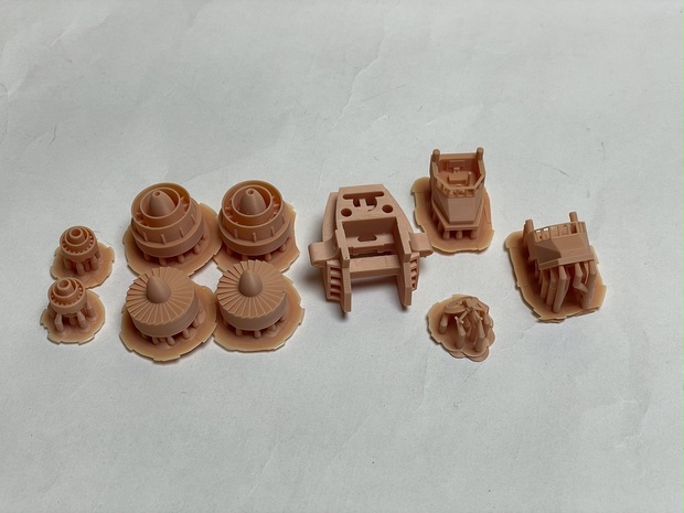 ハセガワ 1/500 アイアンギア2番艦、ギアギアのジェットエンジンのターボファン部分と排気部分と艦橋のディテールアップパーツ(若干難有)