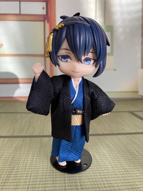 紺に銀雪と黒半々着物と黒袴のセット オビツ11 ねんどろいどどーる YMY対応② 紺に銀雪と黒半々着物と黒袴のセット オビツ11 ねんどろいどどー