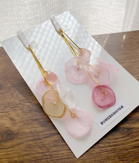 くらげピアス ピンク Umeboshiya Booth