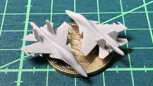 人気スポー新作 ロシア戦闘機SU-34の破片 オリジナル staronegypt.com.eg