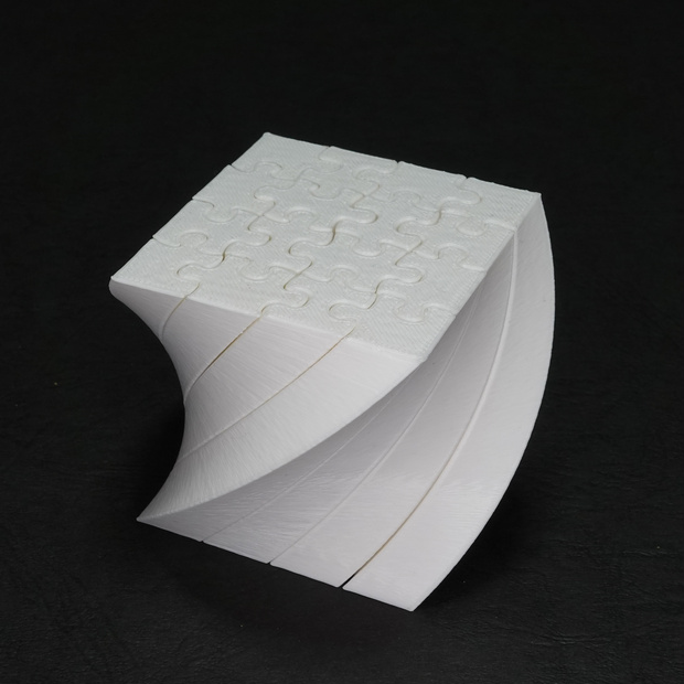 螺旋ジグソーパズル　ねじれた立方体 Helix Jigsaw puzzle Twisted cube