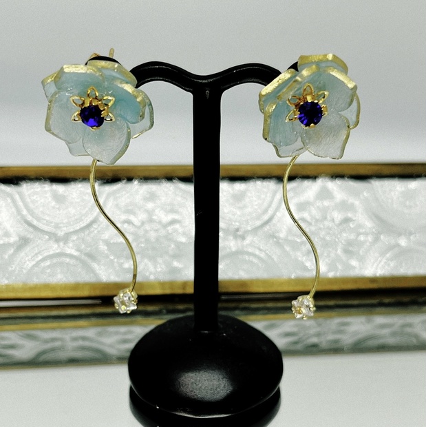 【SH】オルタンスイメージピアス Sternen zelt BOOTH