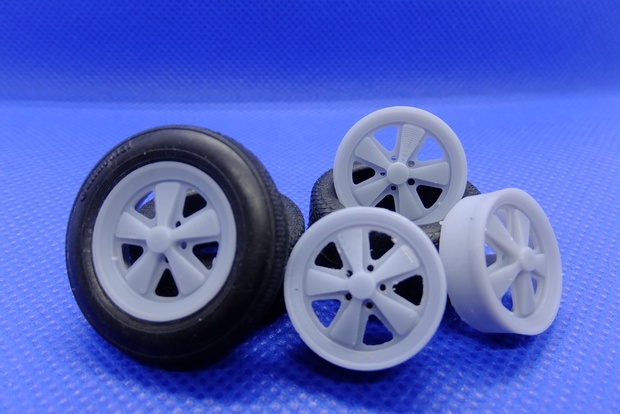 ◇配送先指定あり◇ ＜タイヤ x ホイール 1本＞ 235/45R18 18X8J