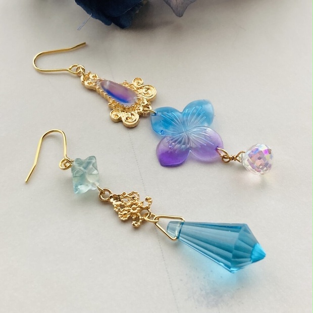 グラデーション紫陽花とフローライト ピアス イヤリング - 砂糖子