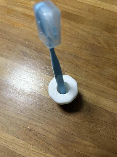 歯の形の歯ブラシスタンド｜かわいいバスルーム雑貨 3Dプリントデータ