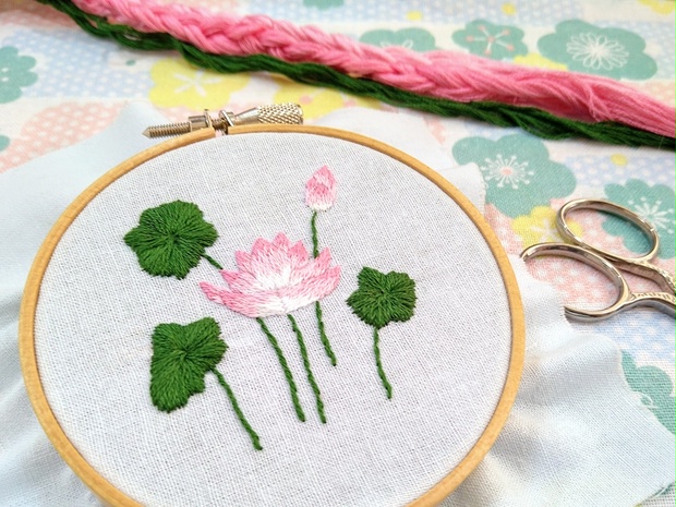 蓮の刺繍図案 - Rana. - BOOTH