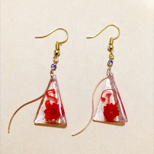 ハンドメイドピアス No.1578 大丈夫