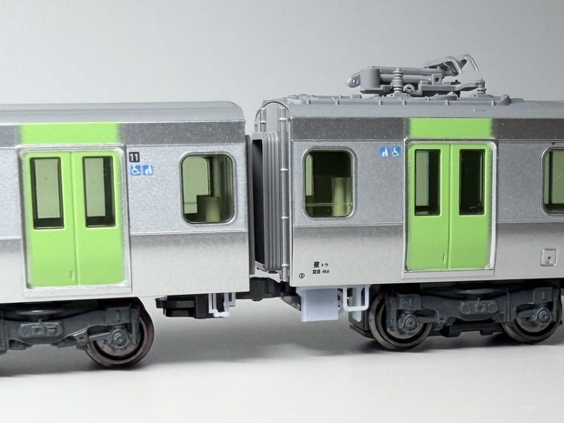 MR-1178 E235系車端床下機器A
