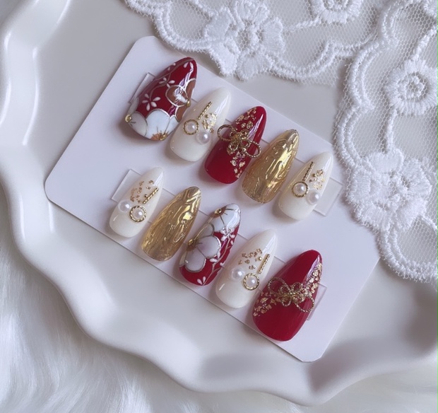 No.2】 寂しく ✿ ネイルチップ 振袖 成人式 白 金 ホワイト ゴールド ✿ 