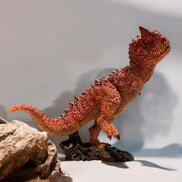 ねんど星人　 カルノタウルス　ロート　ソフビ　恐竜　彩色済み完成品フィギュア カルノタウルス ロート(ソフビ塗装済完成品) - grüezi lab - BOOTH