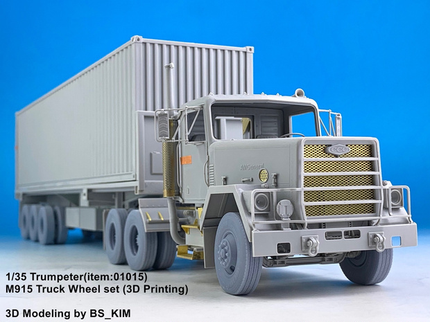 1/35 Trumpeter M915 Truck Wheel Tire Set.