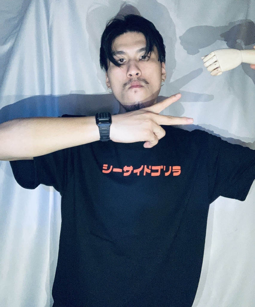 シーサイドゴリラTシャツ 黒(オレンジ文字)