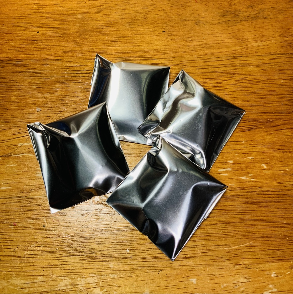 茶封筒ランダム歌詞カルタアクキー