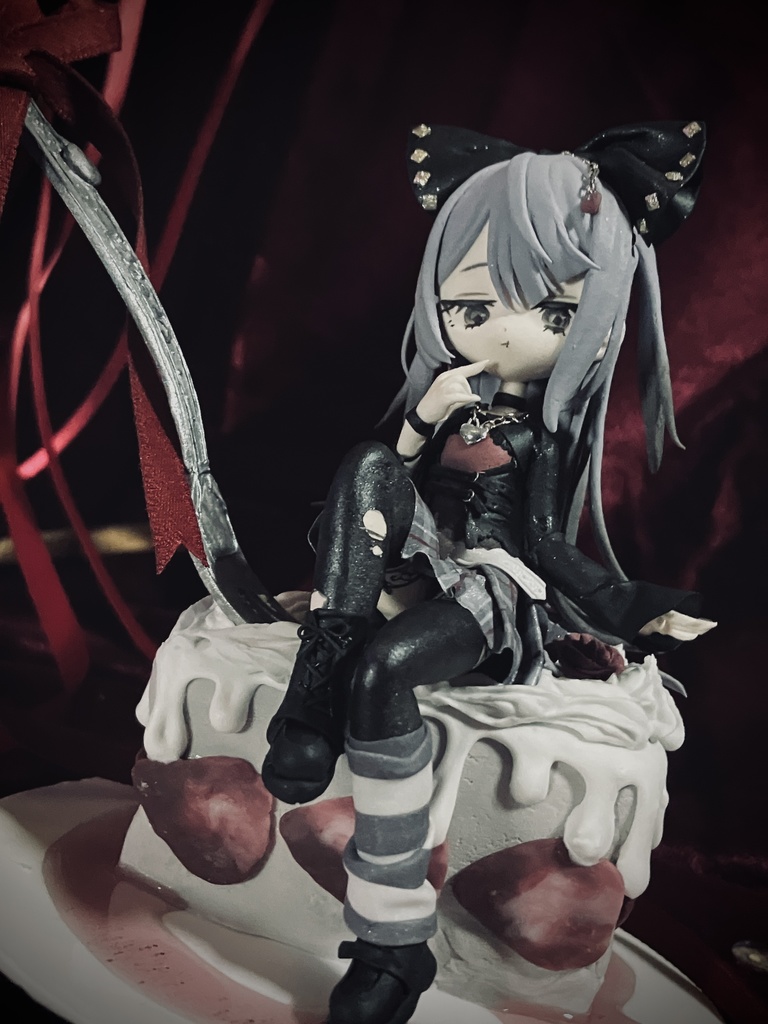 【オリジナル】粘土フィギュア🍰🎀🖤【ヴィネット風】