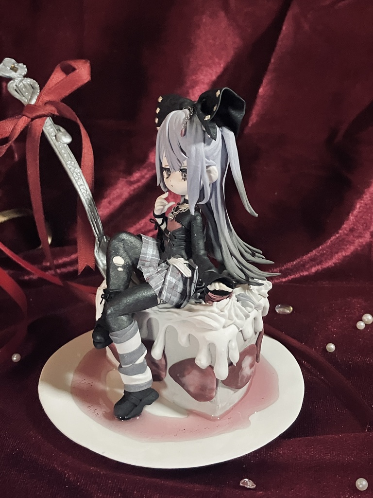 【オリジナル】粘土フィギュア🍰🎀🖤【ヴィネット風】