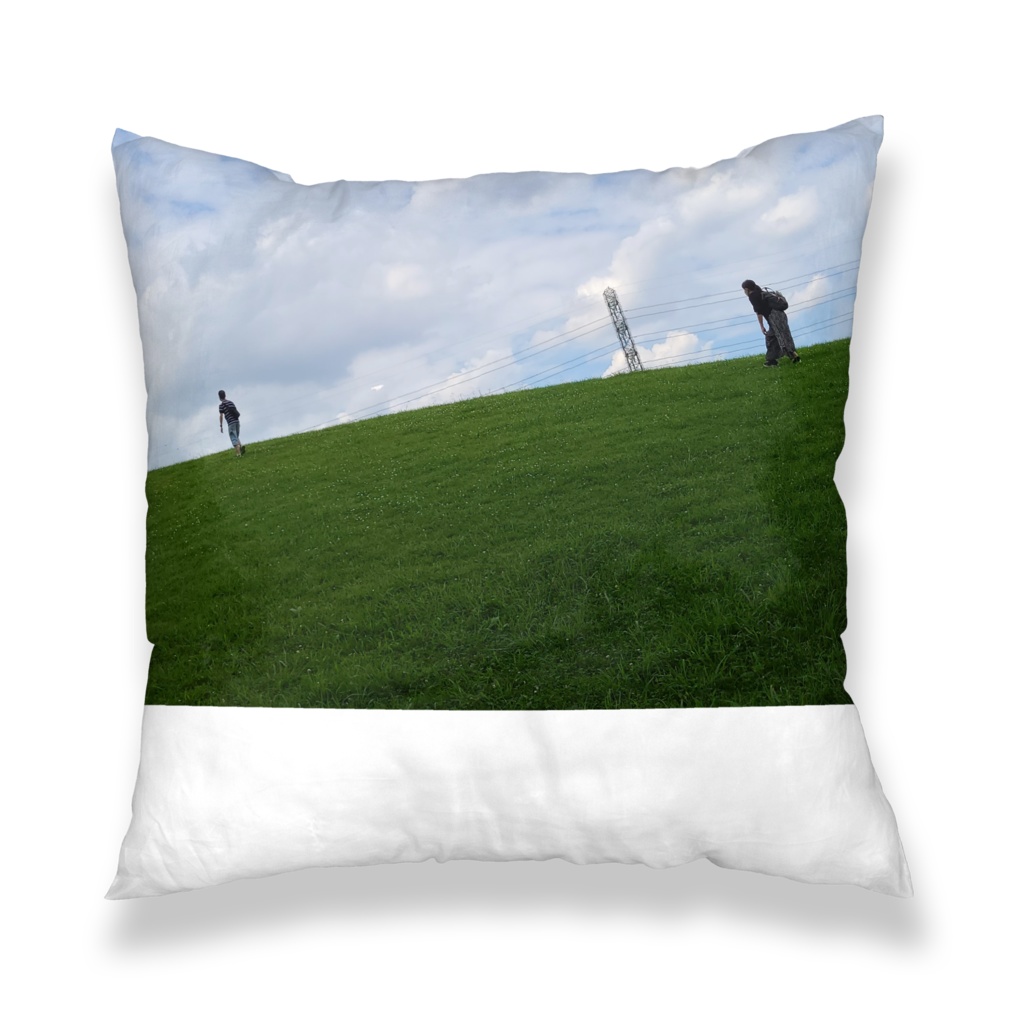 ヒトリのkkと妻と丘に上るわたし