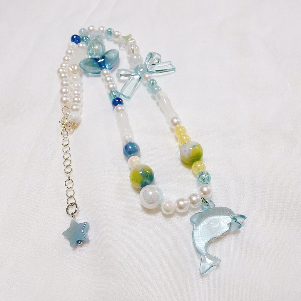 Frutiger Aero-Necklace