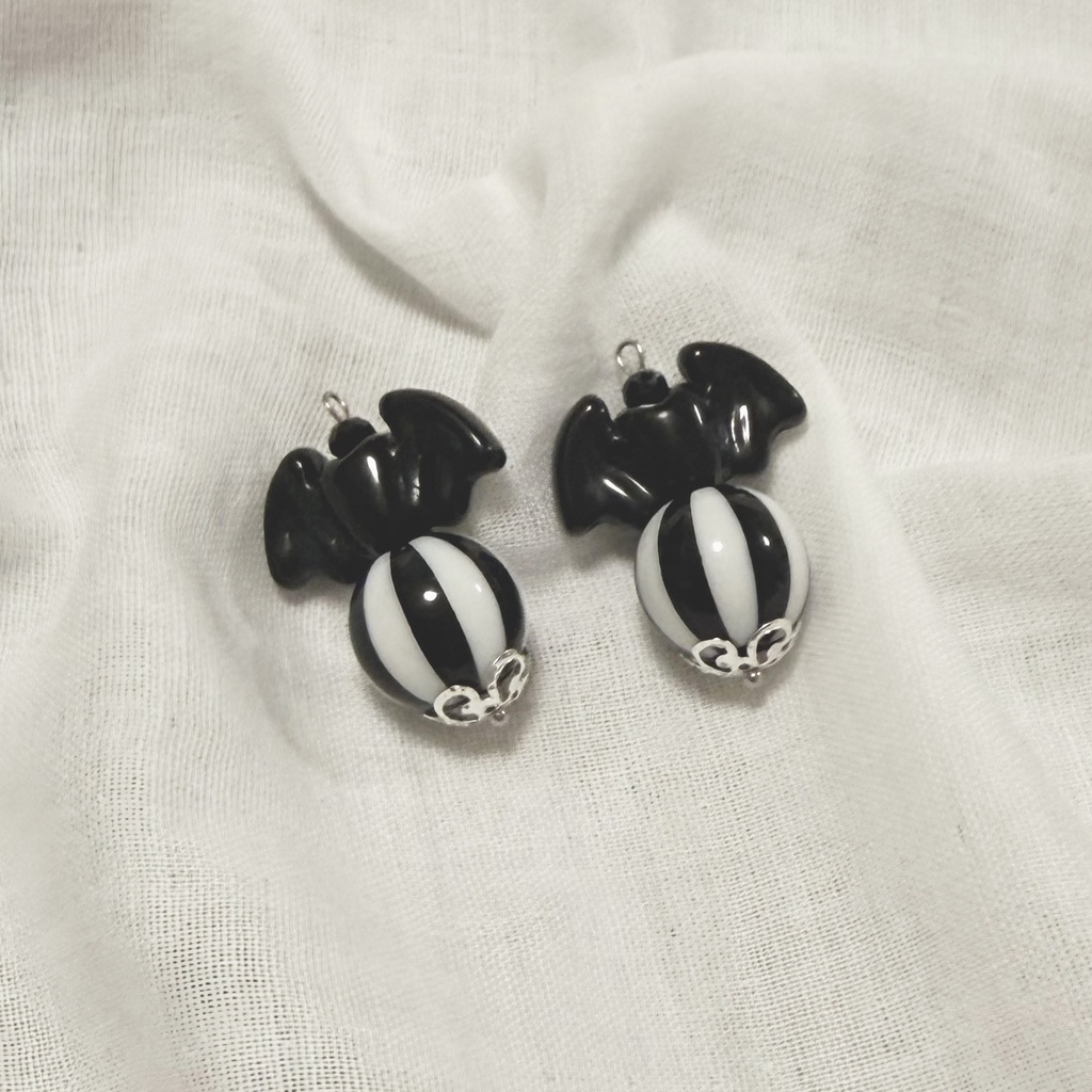 Halloween-ear accessory
