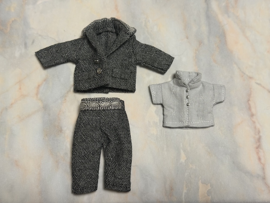 スーツセット　グレー（パンツ）