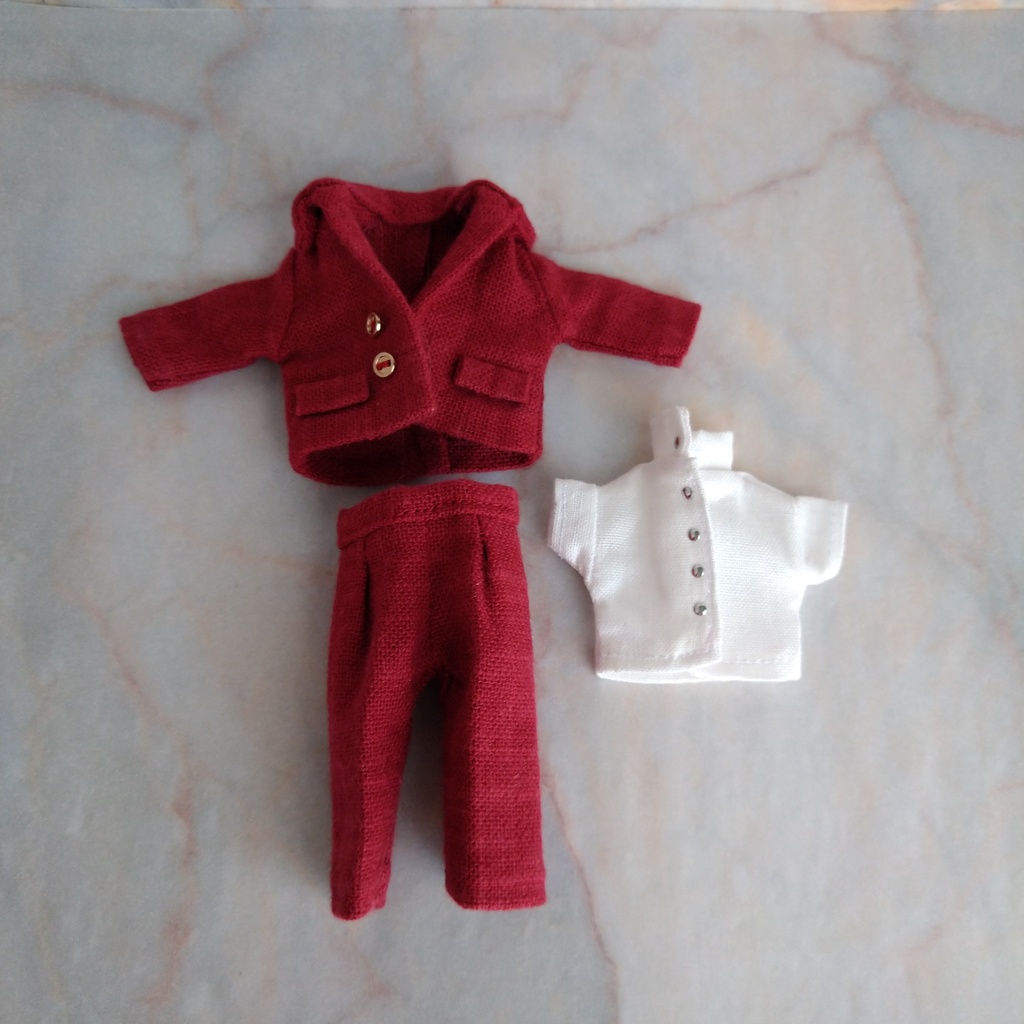 スーツセット赤　（パンツ）