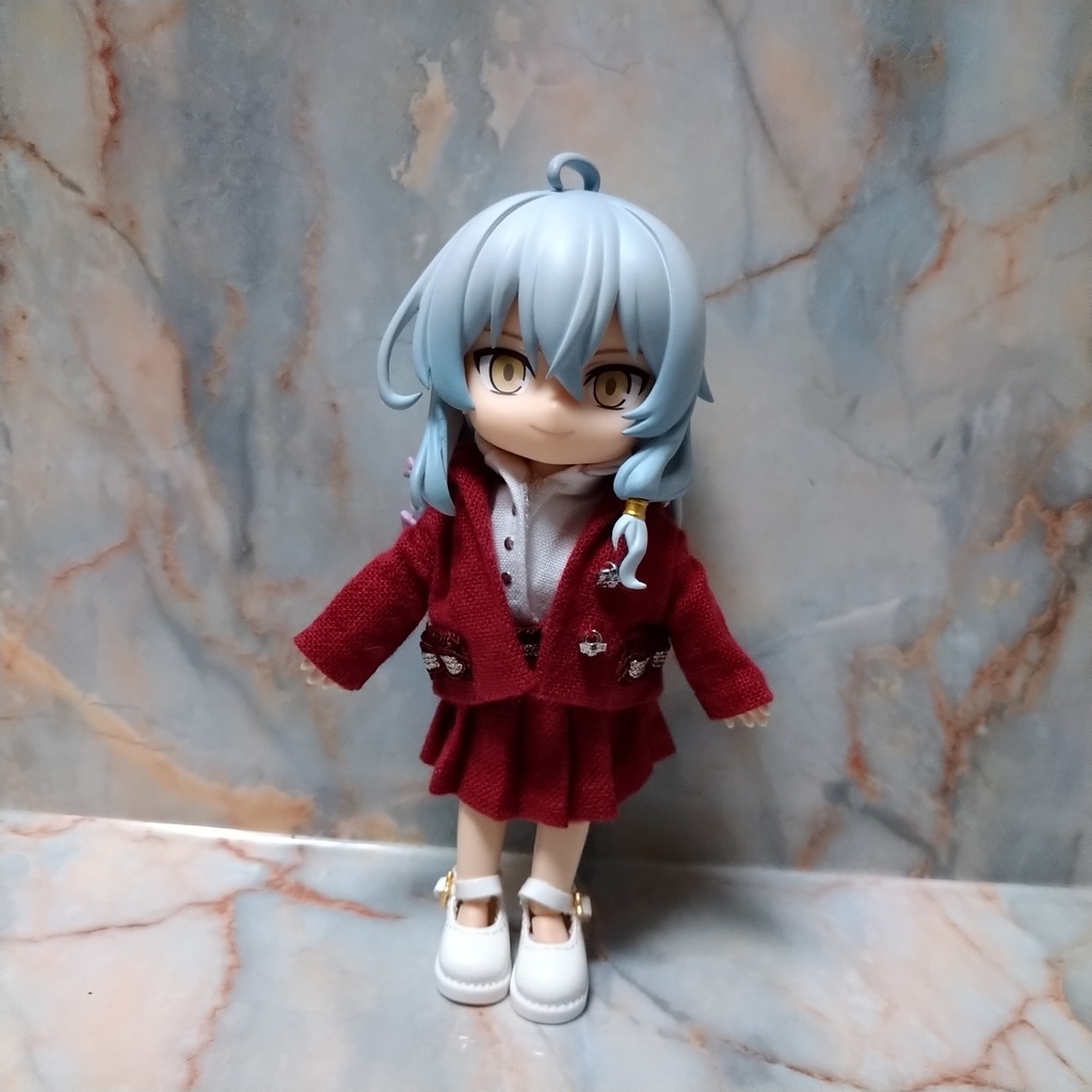 スーツセット赤 (スカート)