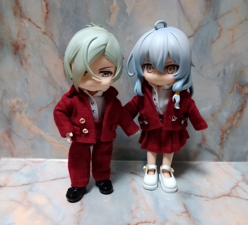 スーツセット赤 (スカート)