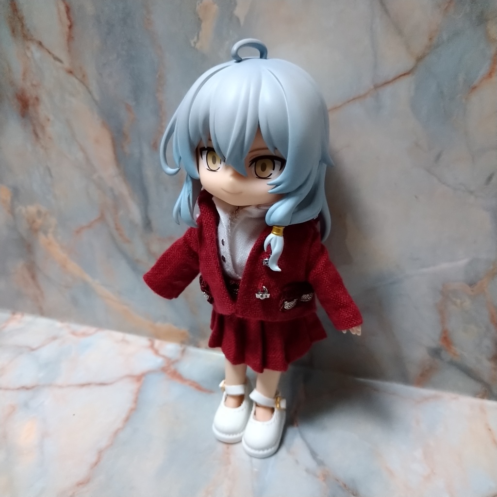 スーツセット赤 (スカート)