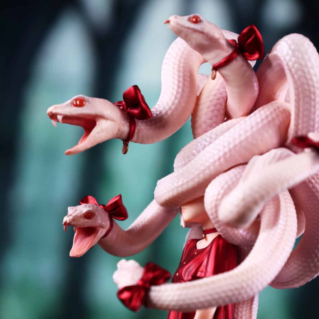 Medusa Girl-Crimson Viper|Xで人気のイラストレーターによるオリジナルキャラフィギュア