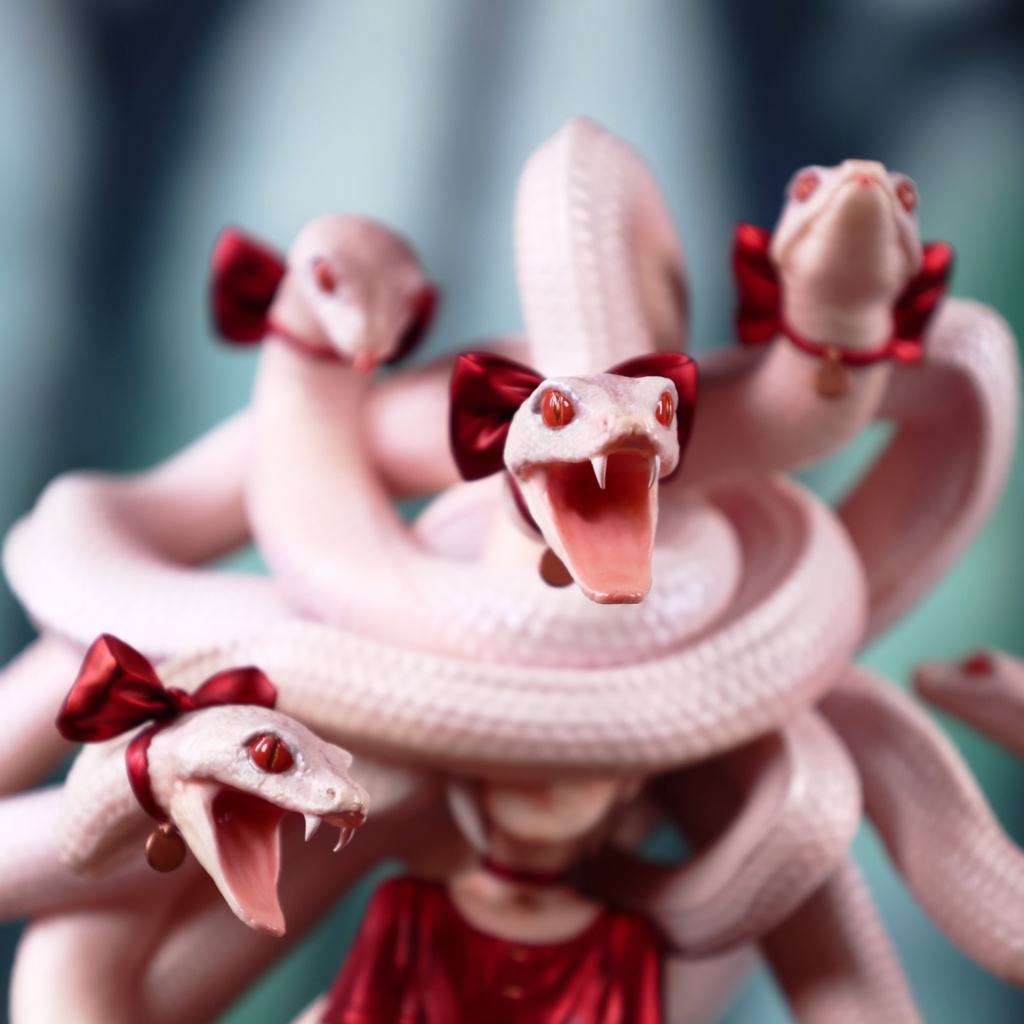 Medusa Girl-Crimson Viper|Xで人気のイラストレーターによるオリジナルキャラフィギュア