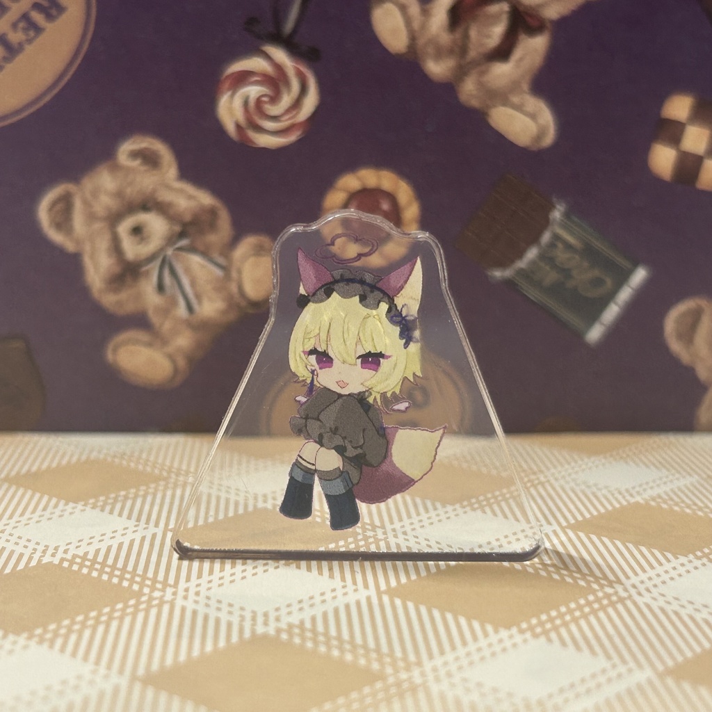 自立アクリルスタンド【おきつねさま】