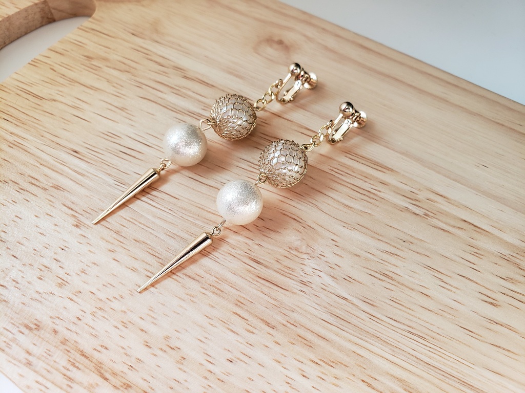 白い死神の部下イヤリング