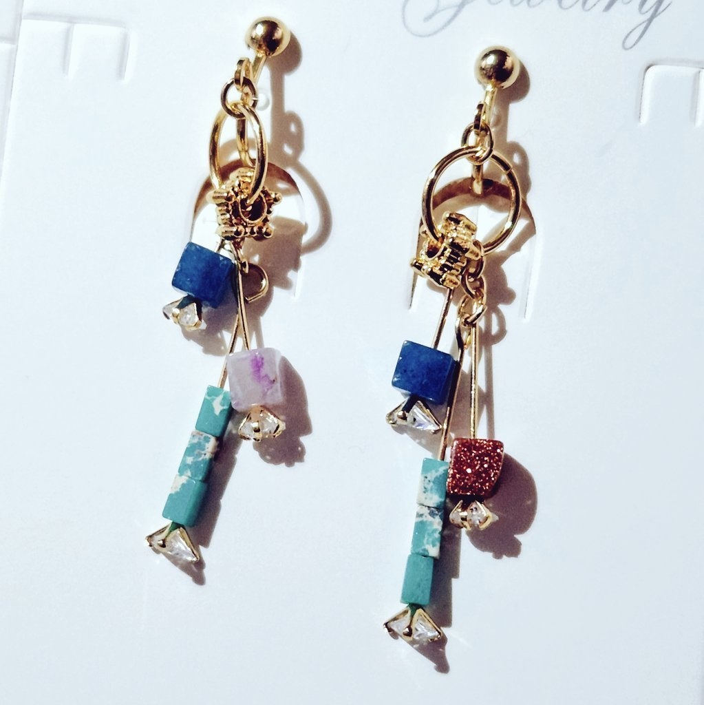 🌈🕒VΔLZ 楽曲SOUPイメージイヤリング(ピアス)