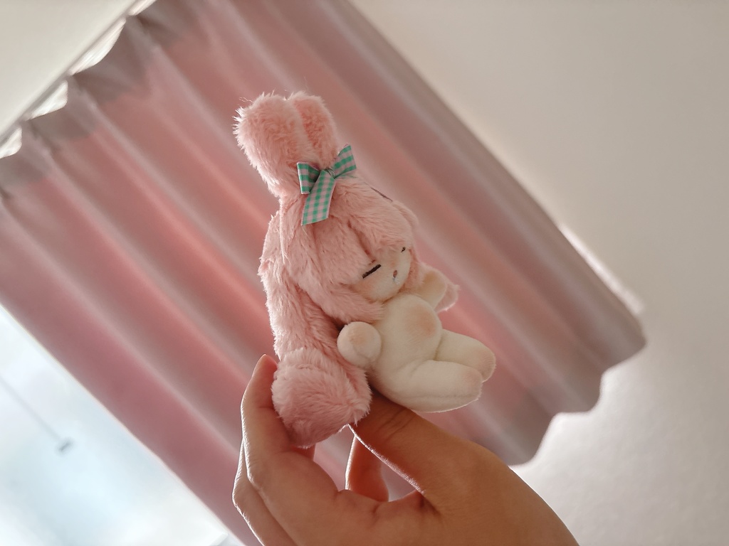 お腹いっぱい満腹ひるねうさぎのぬいぐるみ