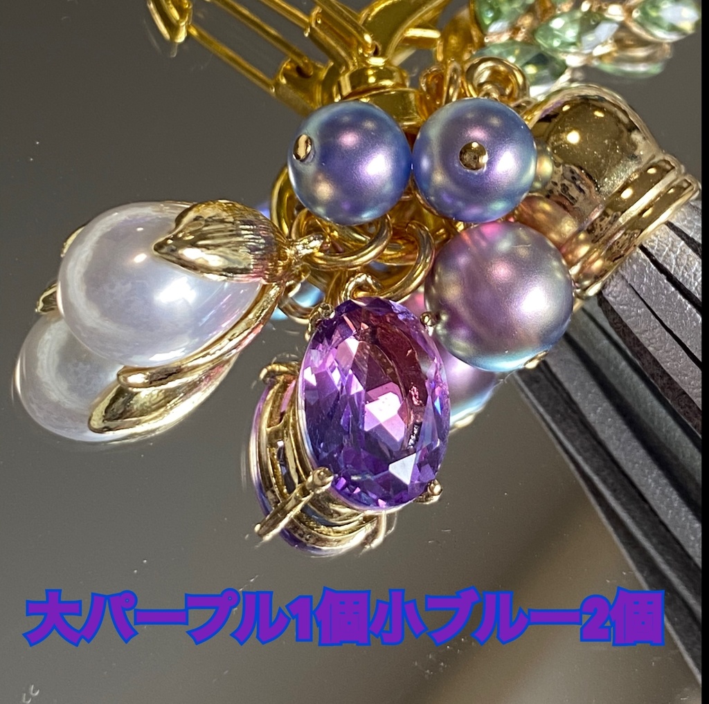 ビジュー*パールのシルバータッセルバックチャーム