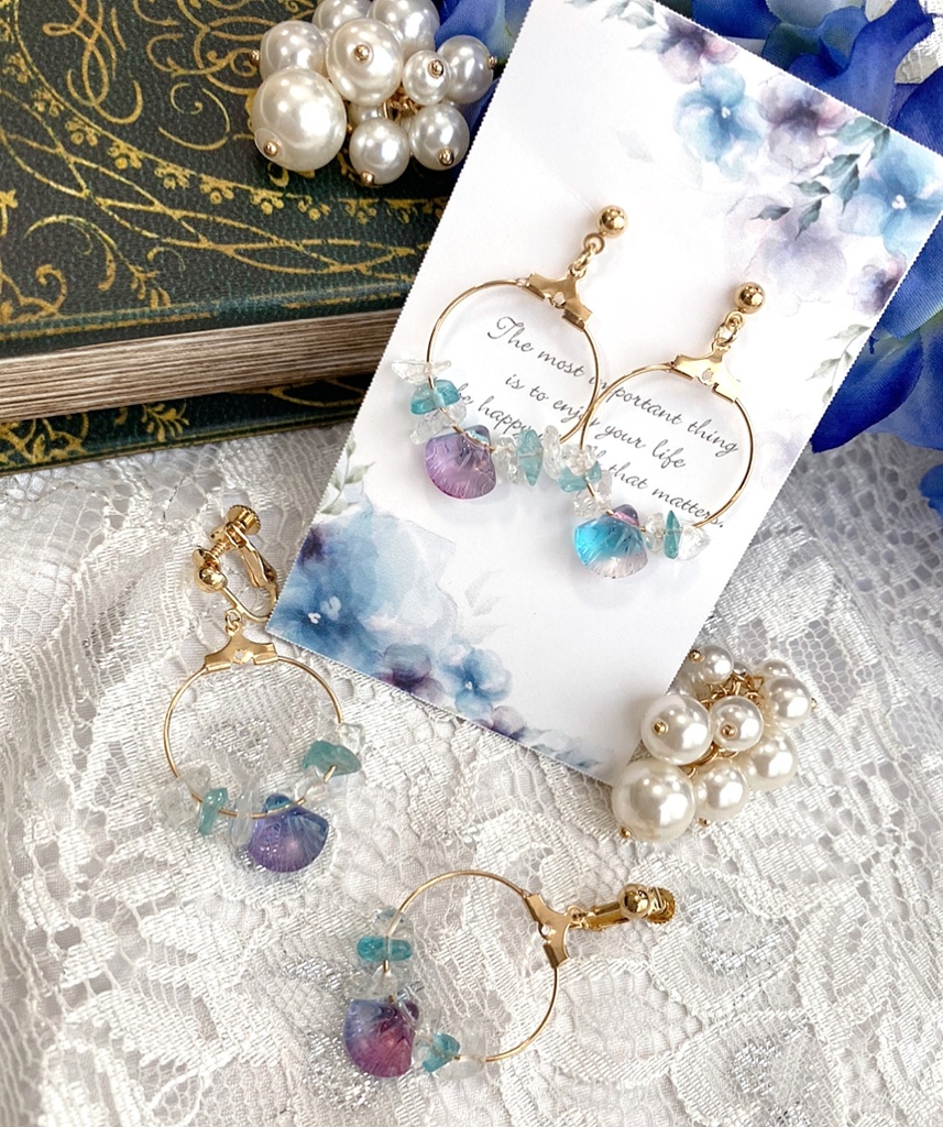 天然石とグラデーション貝の耳飾り💜💙